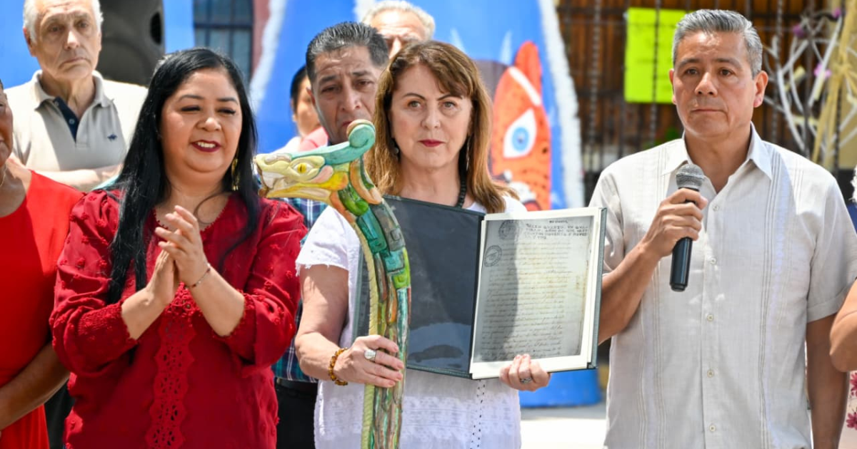 Gobernadora de Morelos reconoce 487 años de tierras comunales