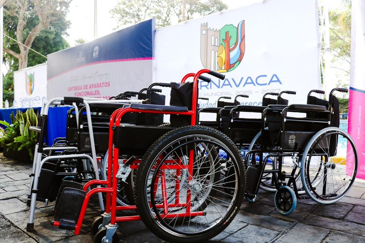 DIF Cuernavaca entrega 157 aparatos funcionales a vulnerables