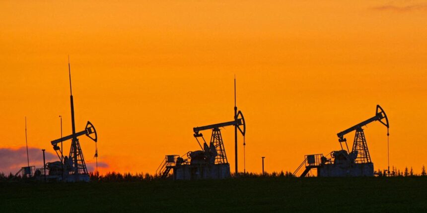 Precios del petróleo suben por crisis EE UU-Irán y bloqueo en Ormuz