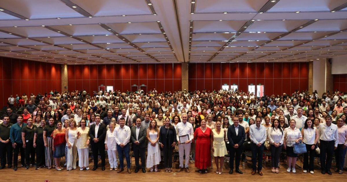 Maestros de Morelos se capacitan contra violencia escolar y estrés
