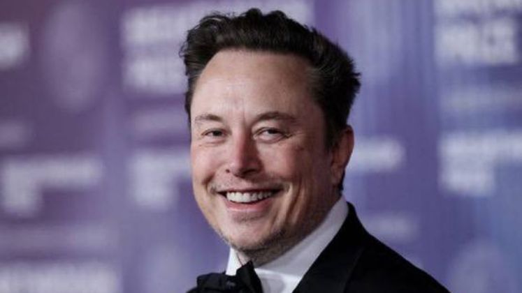 Elon Musk supera 1 billón de dólares tras OPI histórica de SpaceX