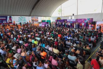 Entregan gallinas y despensas a mujeres de Jiutepec, Morelos