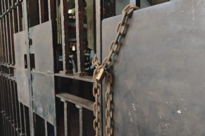 PT bloquea Palacio de Gobierno en Cuernavaca por seguridad y salud