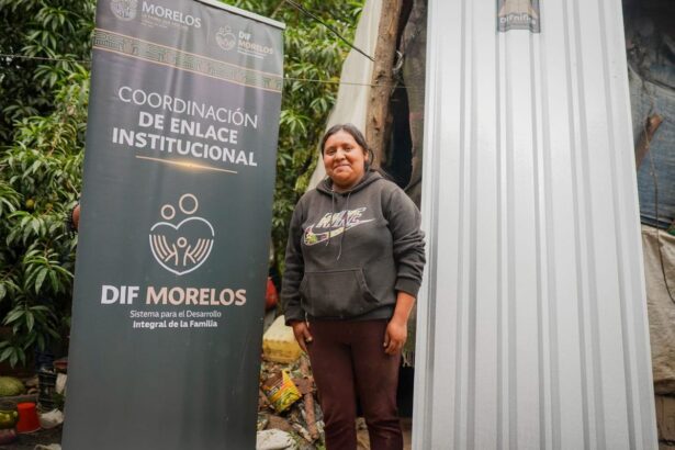 SEDIF distribuye láminas a familias vulnerables en 23 municipios de Morelos