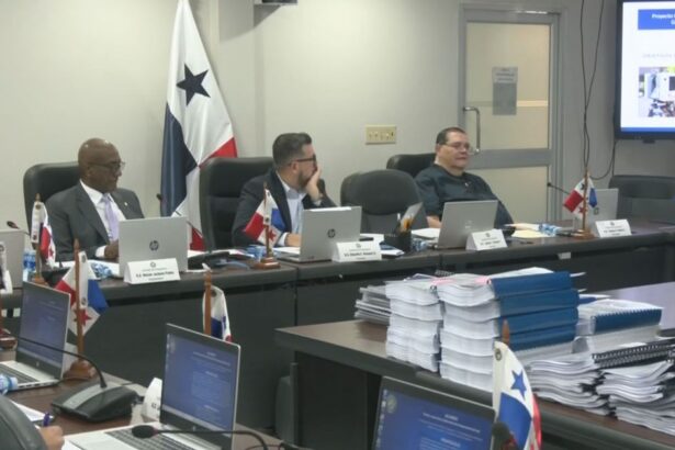 Comisión de Presupuesto propone recortes y prioriza salud en 2027