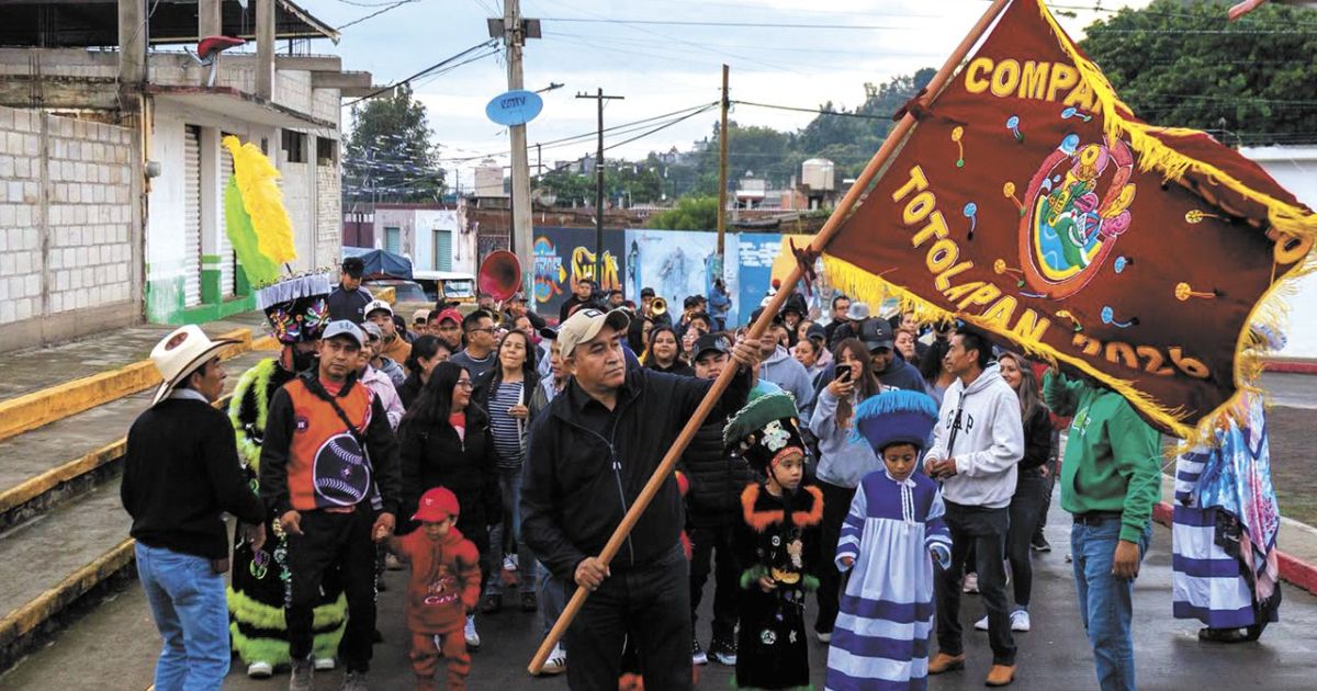 Inicia Precarnival de Totolapan con música y tradiciones